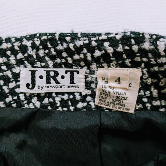 Vintage JRT by Newport News Black & Ivory Tweed Mini Skirt Size 4 - Picture 5 of 5